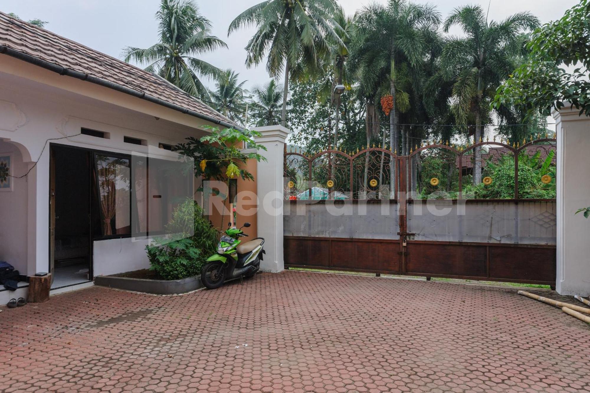 Pondok Cimanggu Syariah Mitra Reddoorz Bogor Extérieur photo